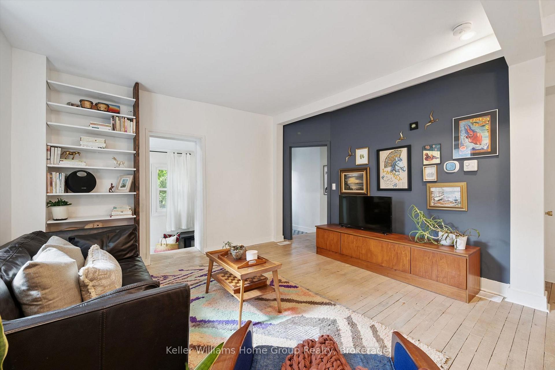 Photo 11 of 37 Arthur Street N, Guelph, St. George's — HOMEH