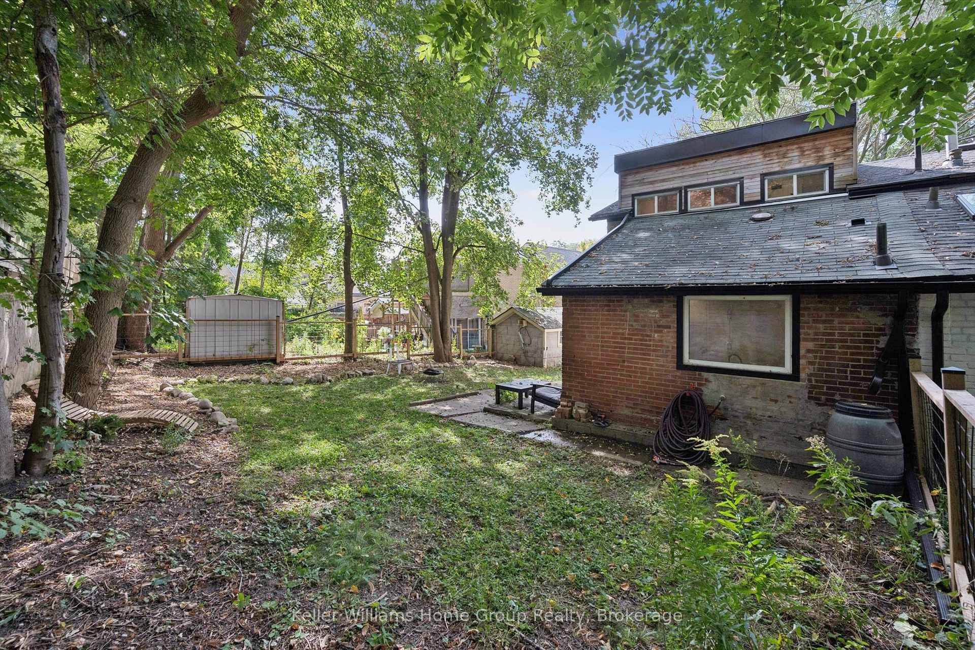 Photo 32 of 37 Arthur Street N, Guelph, St. George's — HOMEH