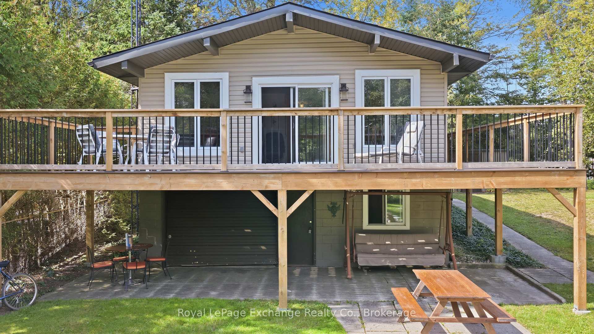 Photo 3 of 313 Spruce Crescent, Huron-Kinloss — HOMEH