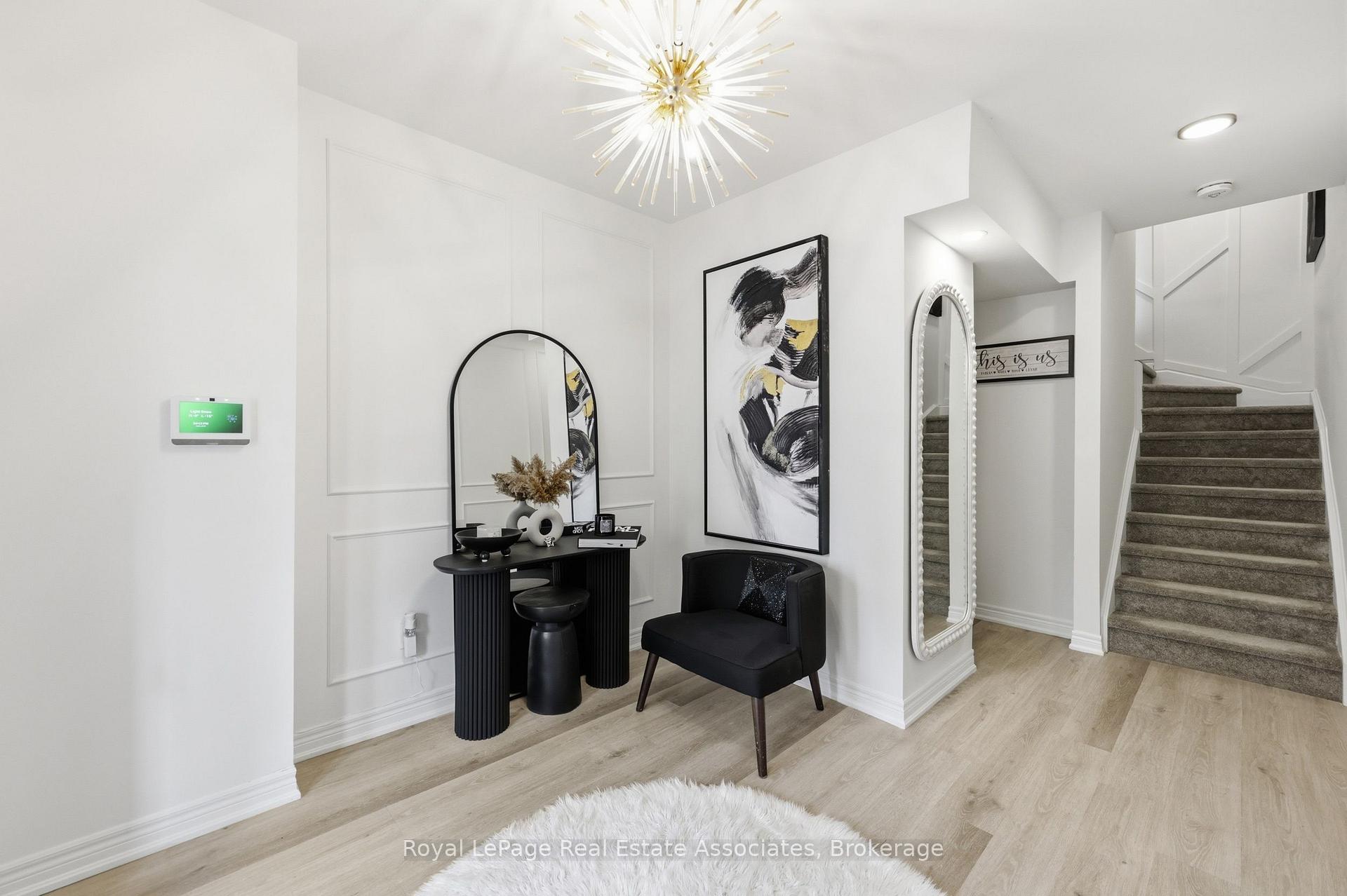 Photo 7 of 65 Dryden Lane, Hamilton, McQuesten — HOMEH