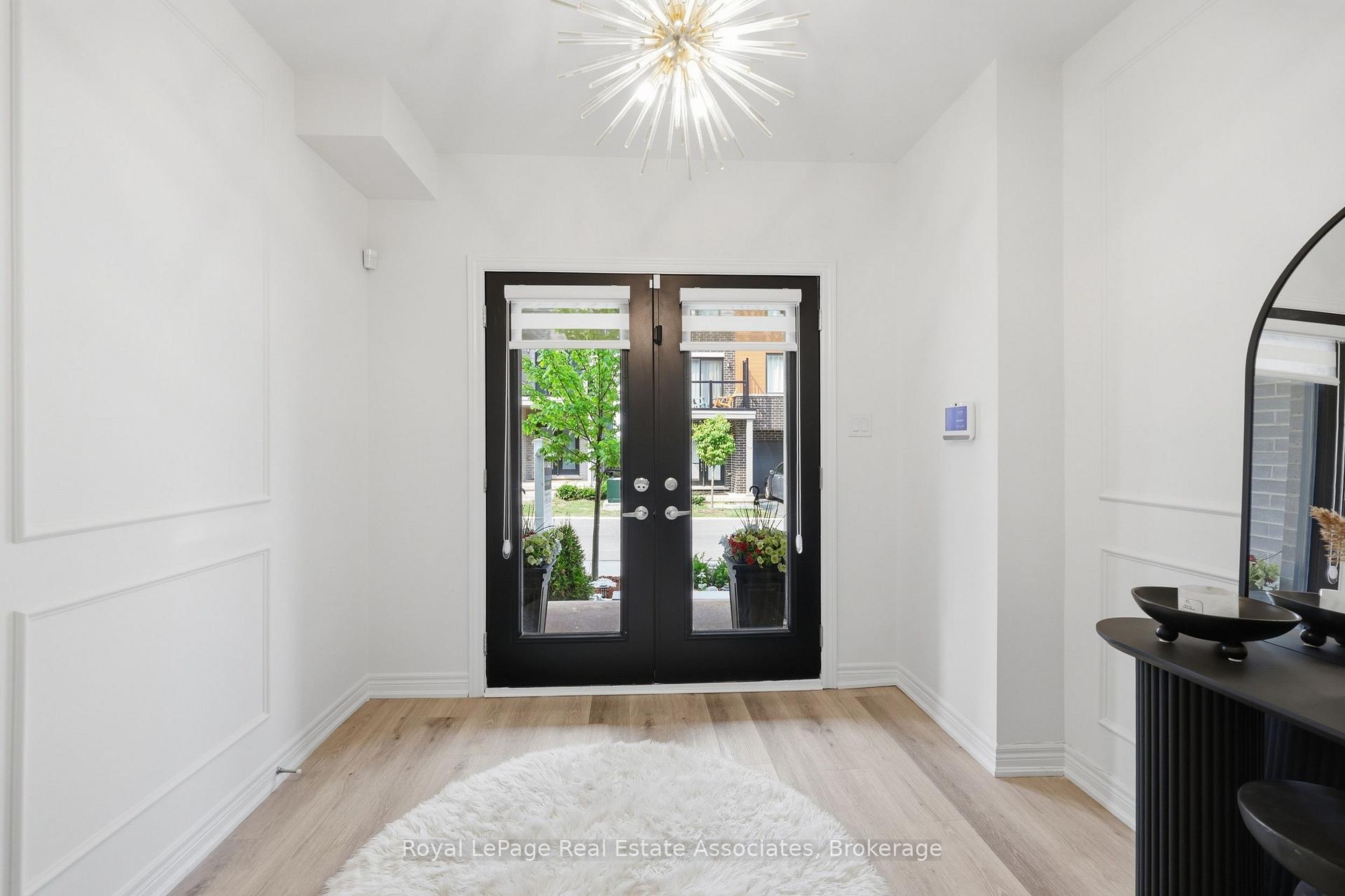 Photo 9 of 65 Dryden Lane, Hamilton, McQuesten — HOMEH