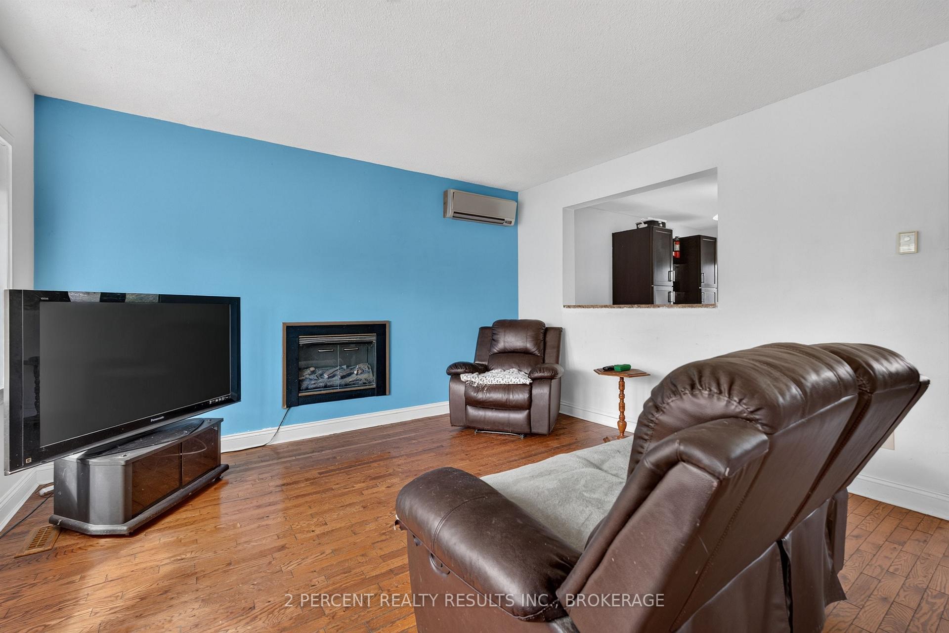 Photo 6 of 1046 Pinewood Place, Kingston, City Northwest — HOMEH