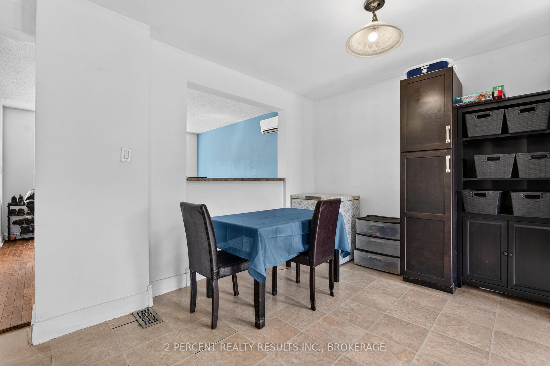 Photo 8 of 1046 Pinewood Place, Kingston, City Northwest — HOMEH