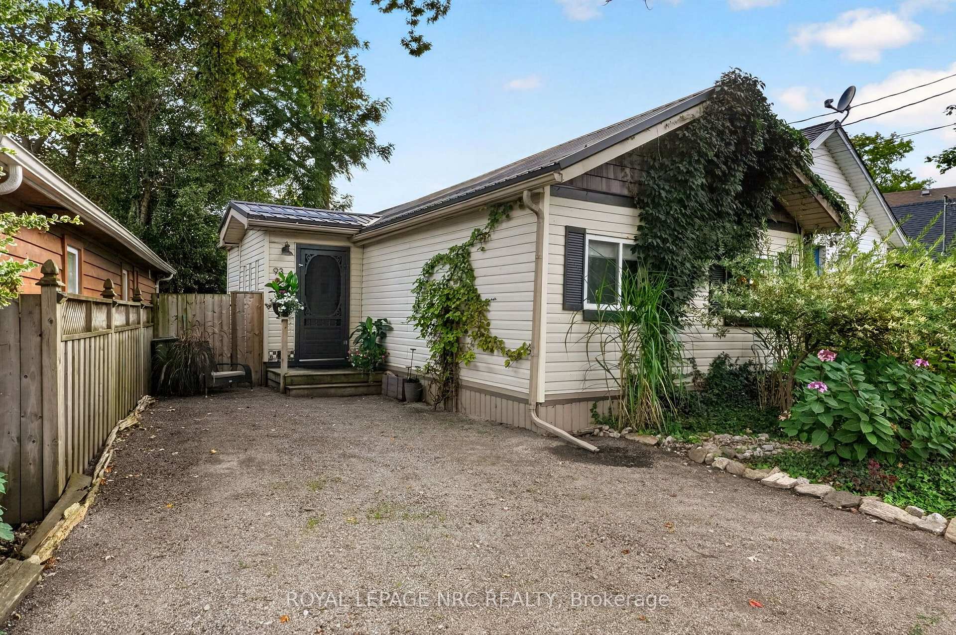 Photo of 93 Lincoln Road E