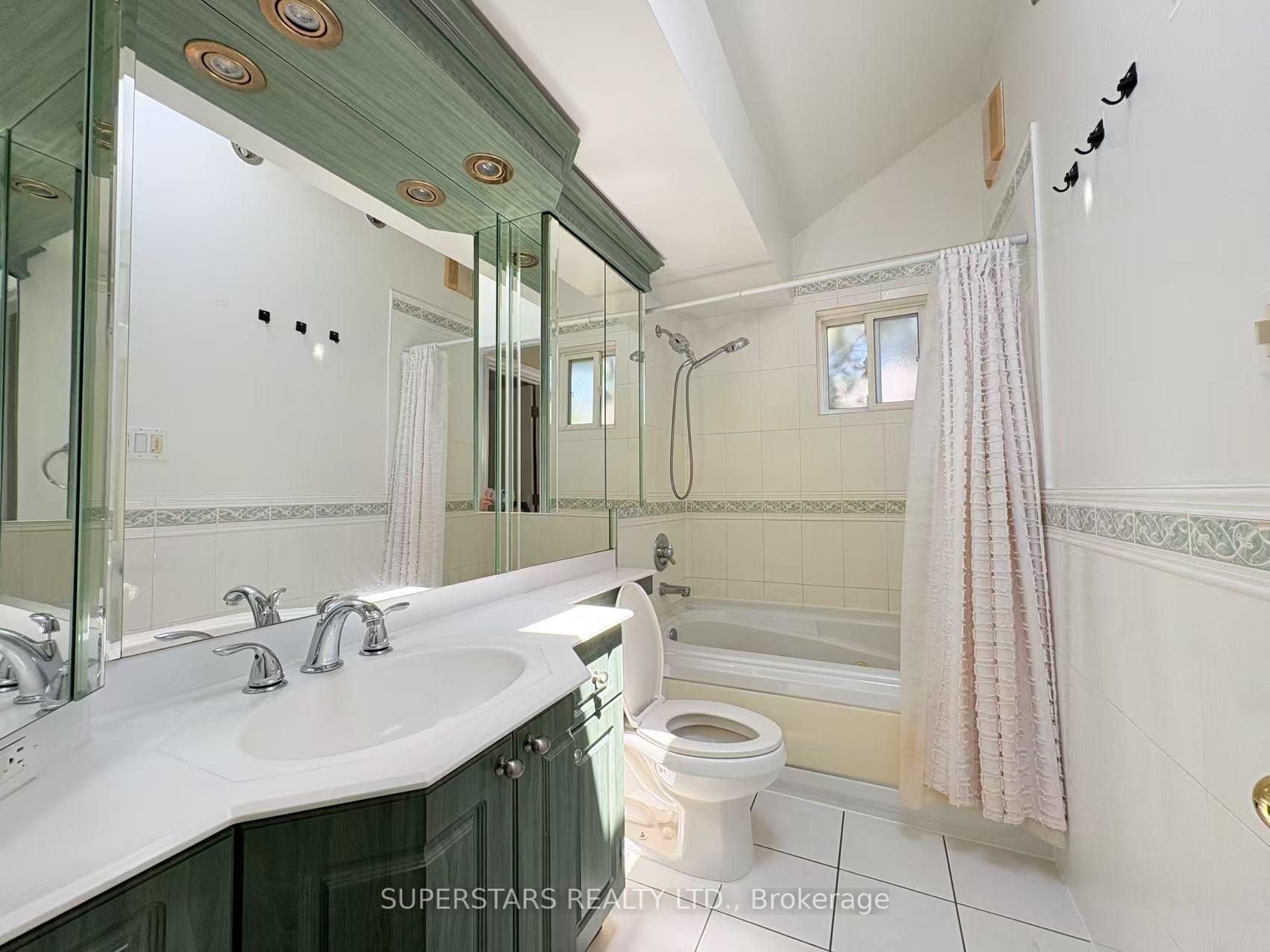 Photo 4 of Unit Upper, 289 Plymouth Trail, Newmarket, Bristol-London — HOMEH
