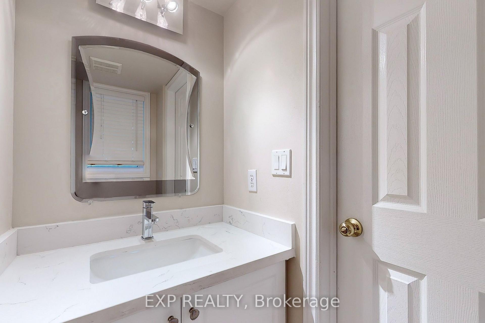 Photo 8 of Unit 36, 21 Eastview Gate, Brampton, Bram East — HOMEH