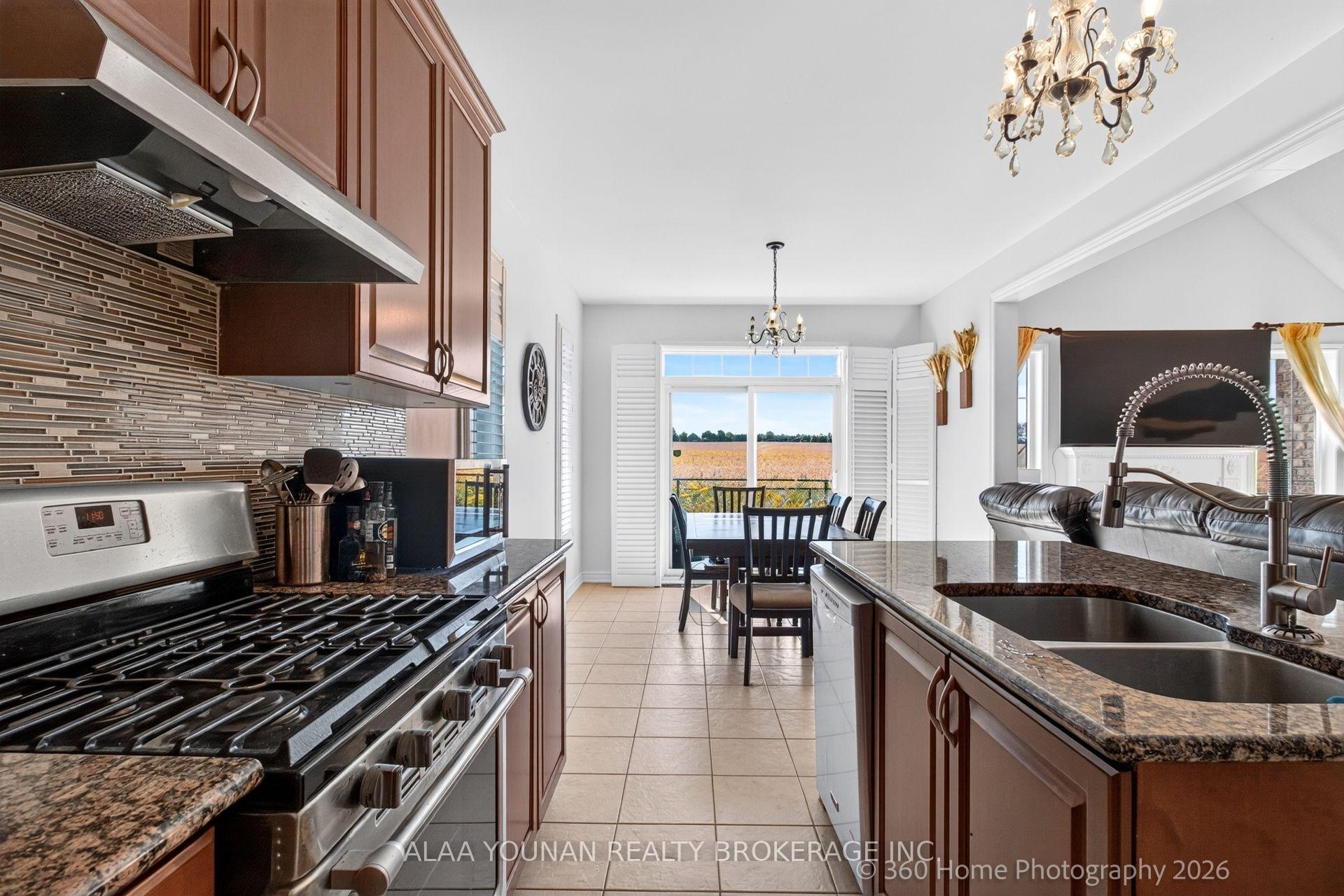 Photo 13 of 140 Copeland Crescent, Innisfil, Cookstown — HOMEH