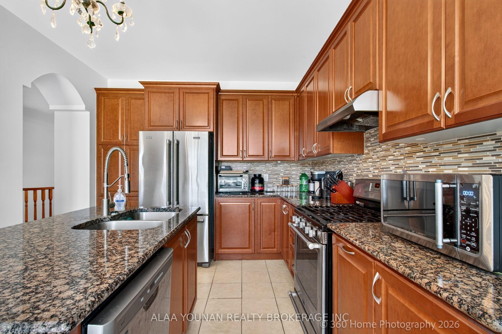 Photo 16 of 140 Copeland Crescent, Innisfil, Cookstown — HOMEH
