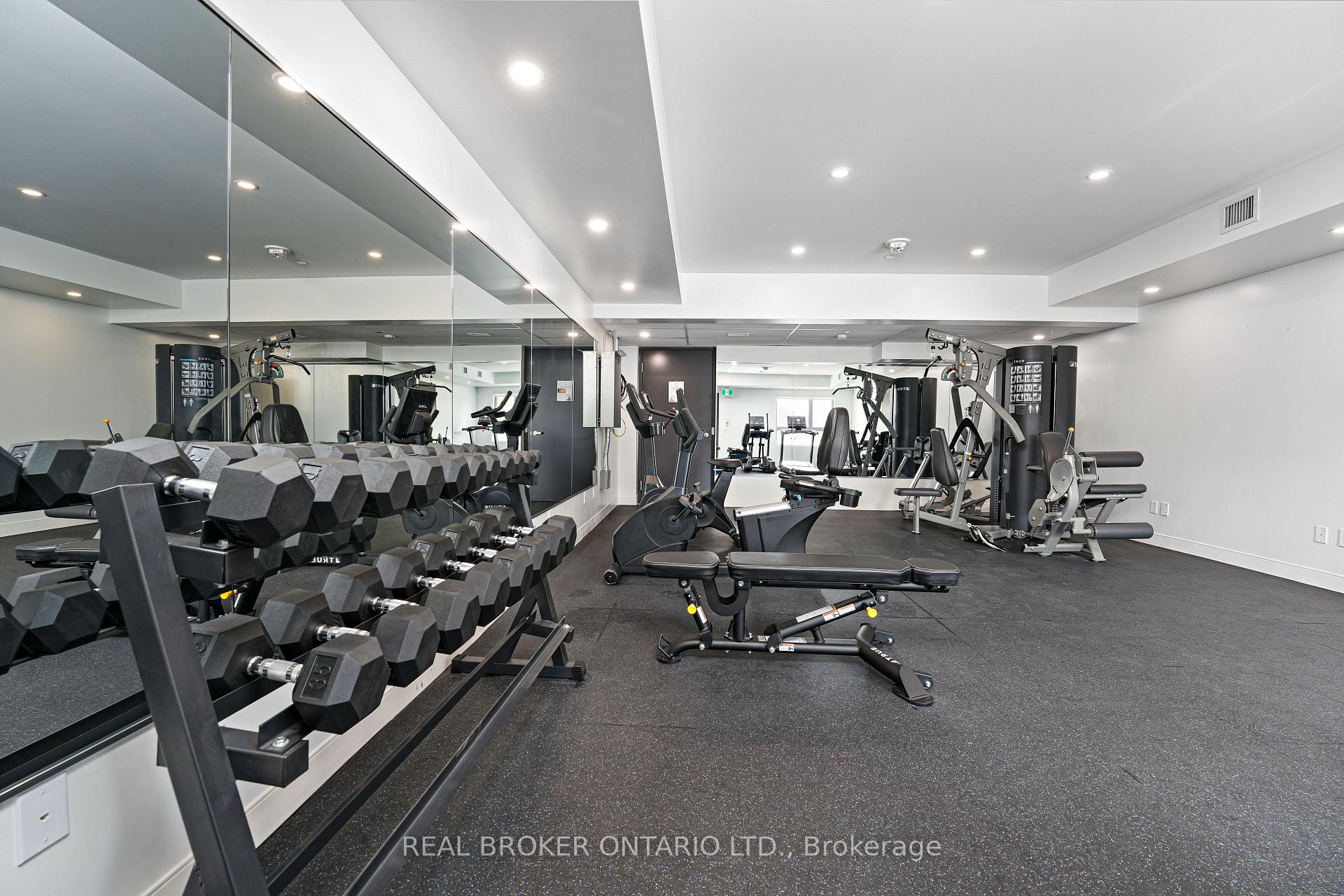 Photo 11 of Unit 711, 100 Manett Crescent, Brampton, Brampton West — HOMEH