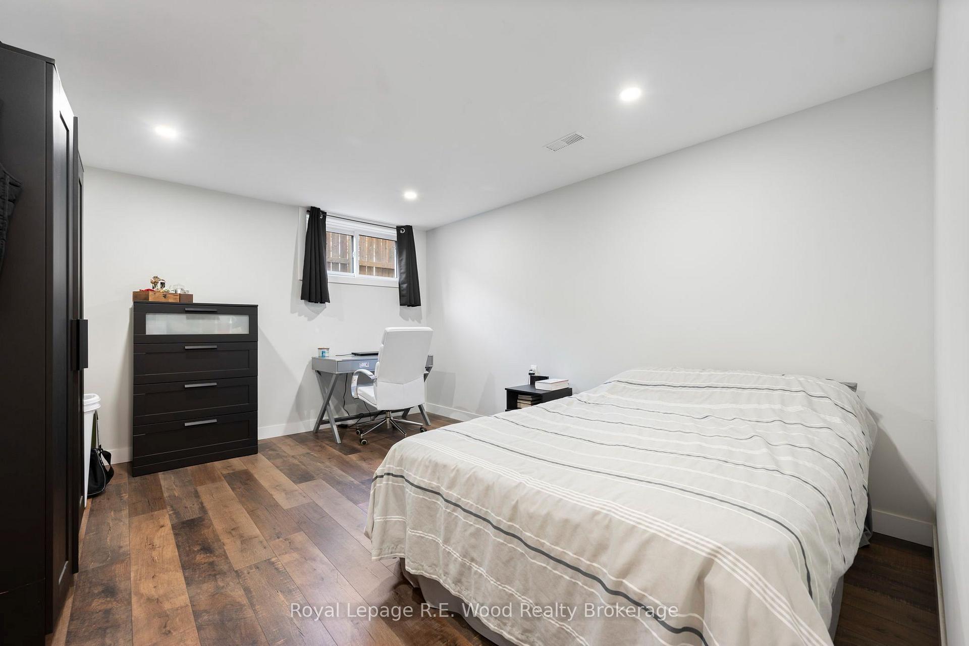 Photo 21 of 19 Queen Street E, Norwich, Otterville — HOMEH