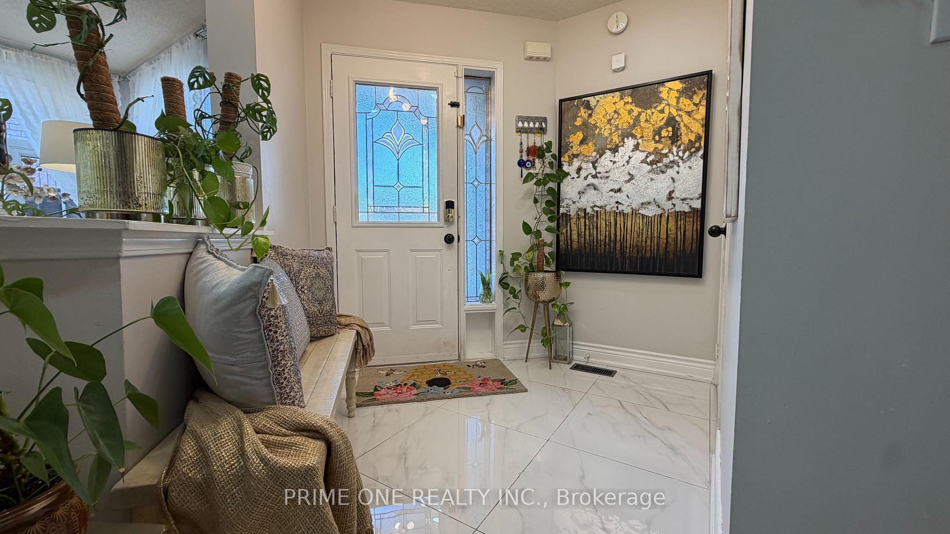 Photo 2 of 3284 Cactus Gate, Mississauga, Lisgar — HOMEH