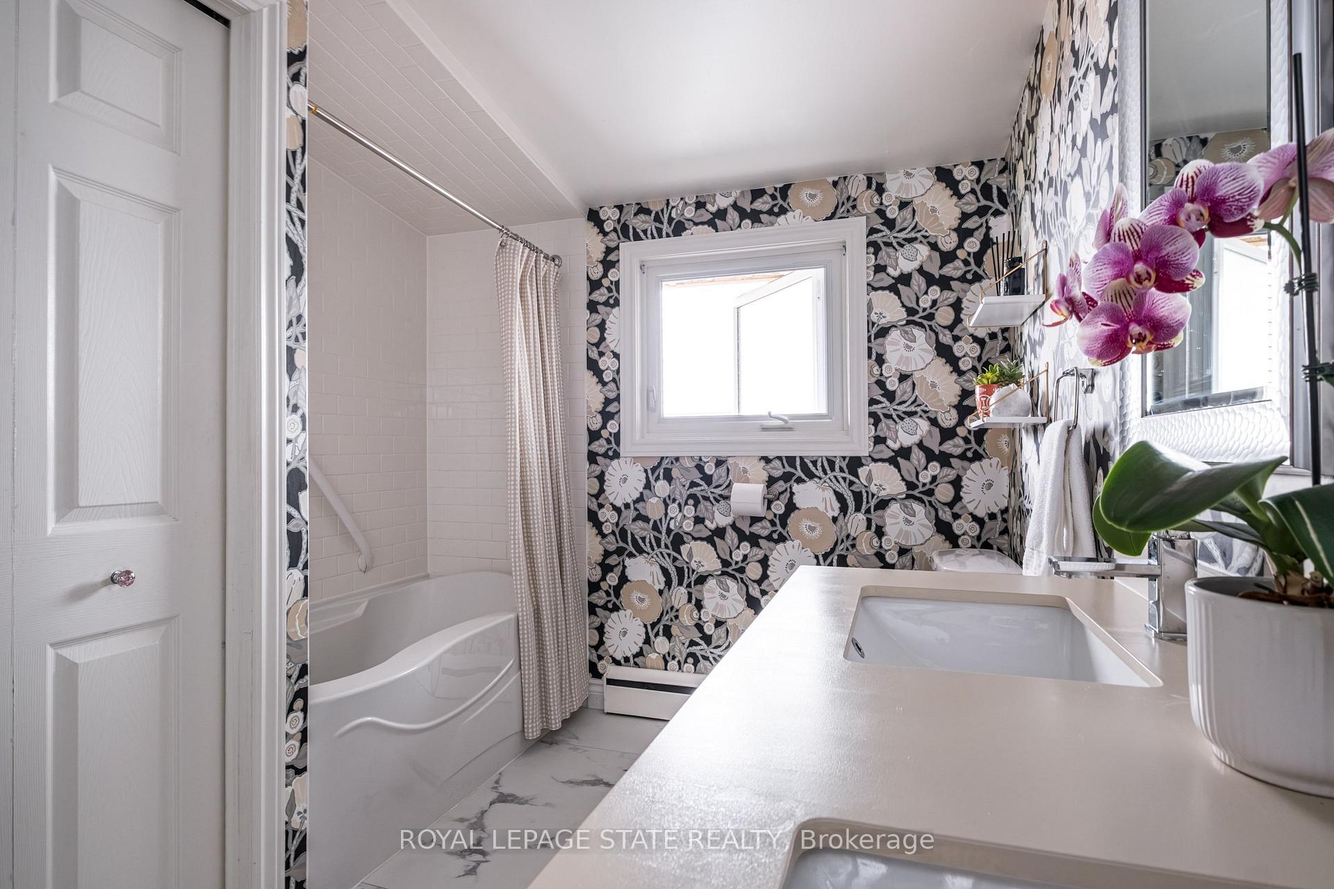 Photo 29 of 54 Inverness Avenue W, Hamilton, Southam — HOMEH