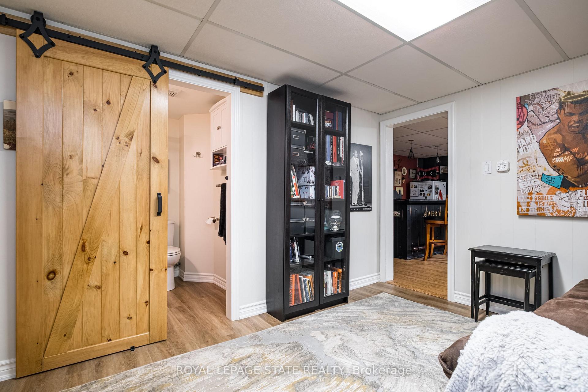 Photo 36 of 54 Inverness Avenue W, Hamilton, Southam — HOMEH