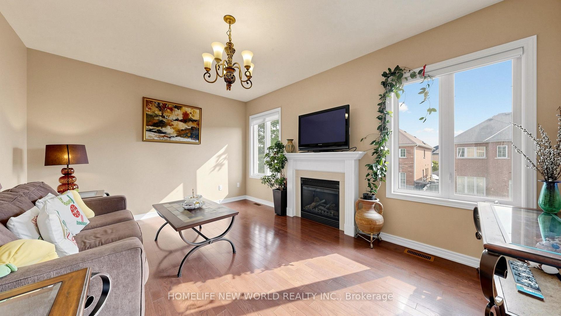 Photo 5 of 663 Peter Rupert Avenue, Vaughan, Patterson — HOMEH