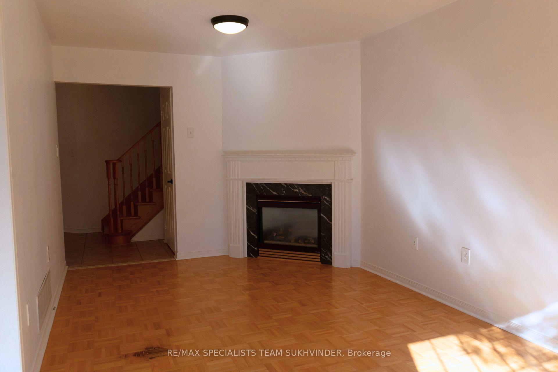 Photo 13 of 55 Frank Johnston Road, Caledon, Bolton West — HOMEH