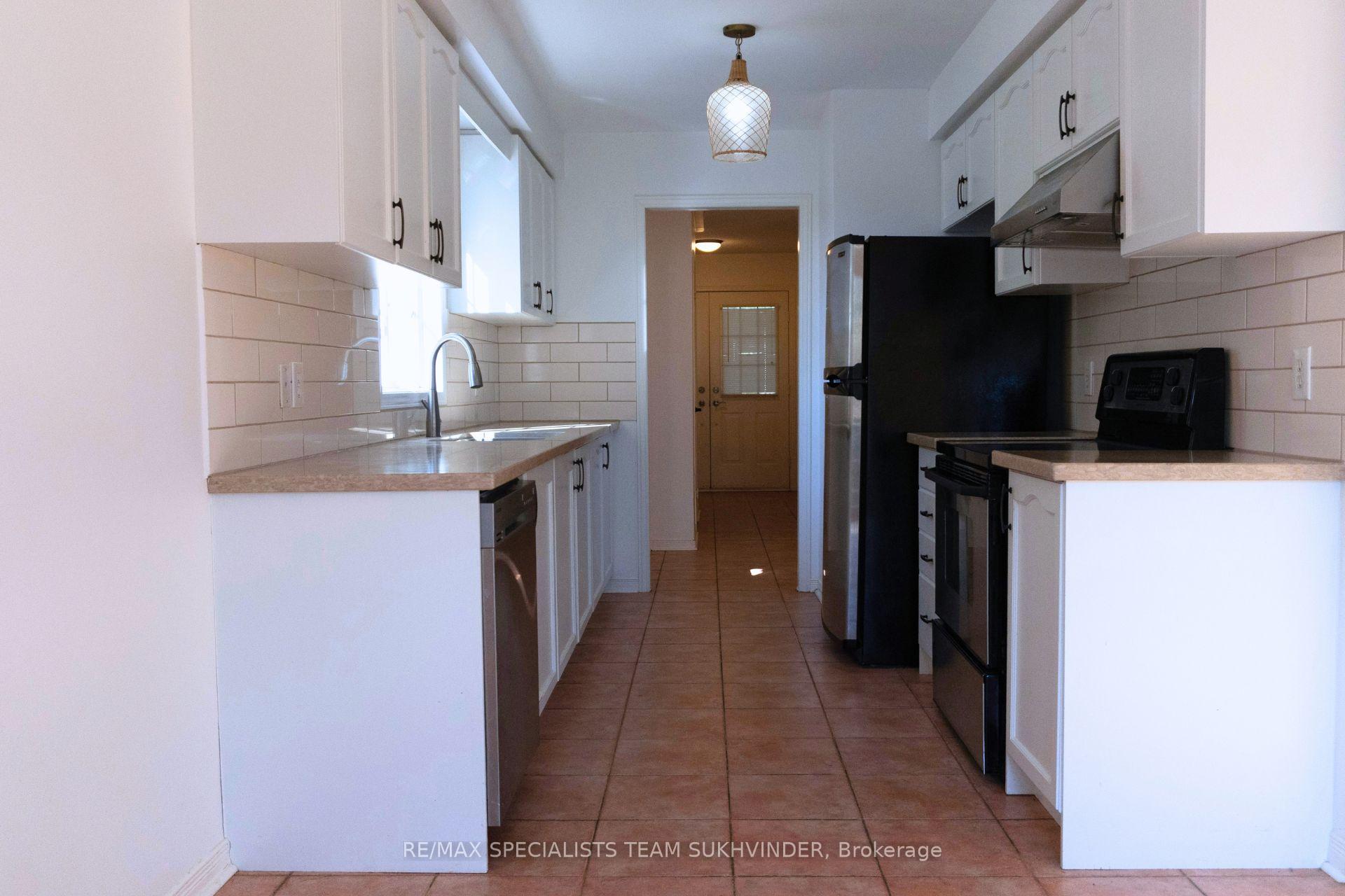 Photo 18 of 55 Frank Johnston Road, Caledon, Bolton West — HOMEH