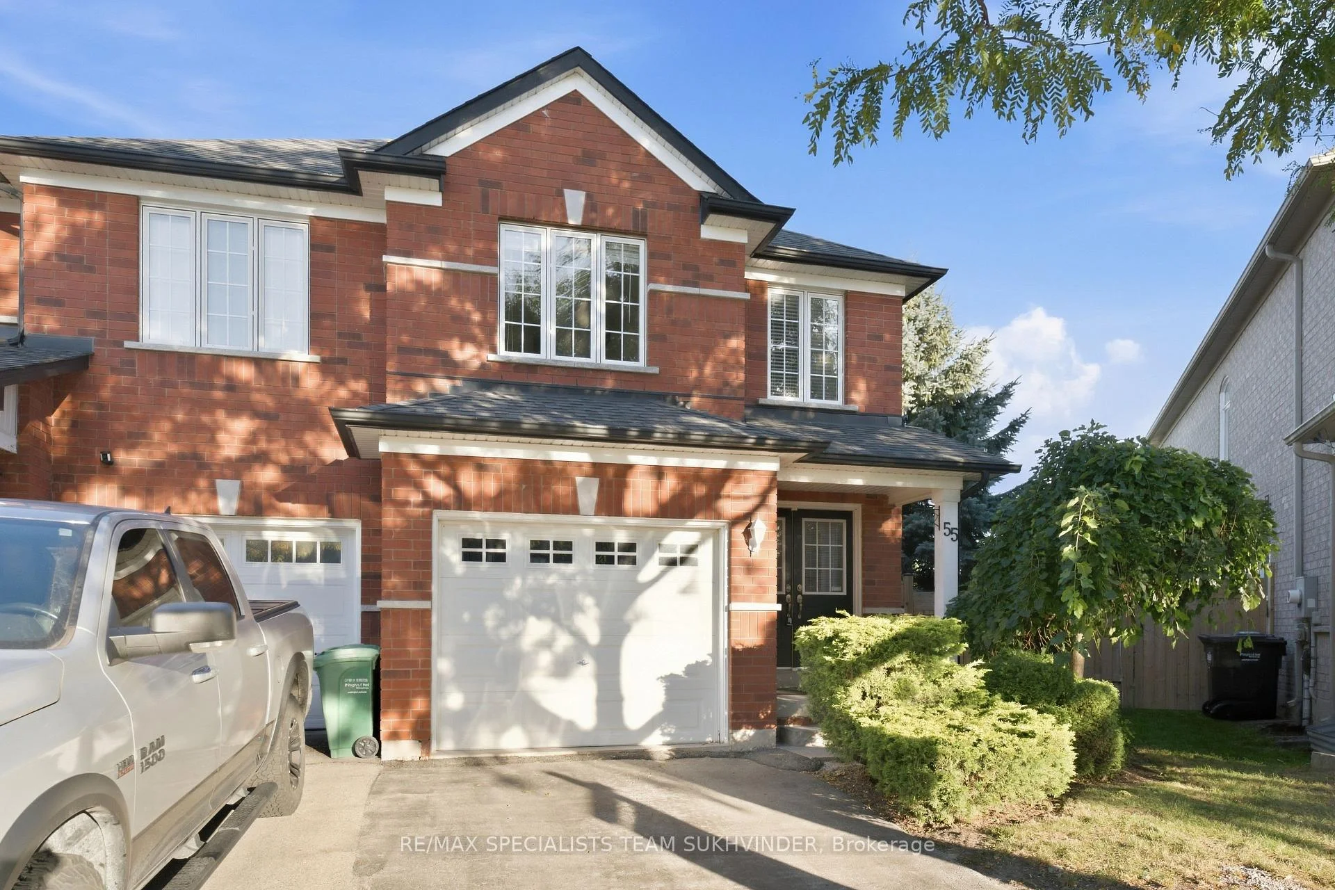Photo 8 of 55 Frank Johnston Road, Caledon, Bolton West — HOMEH
