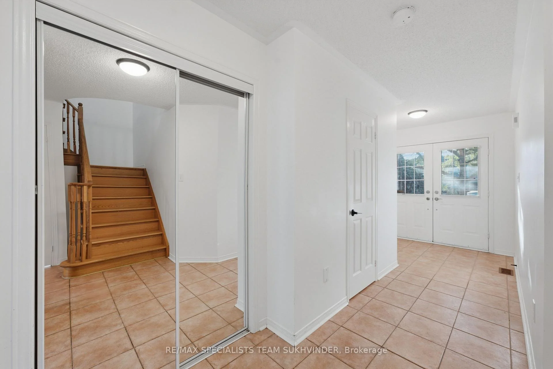 Photo 19 of 55 Frank Johnston Road, Caledon, Bolton West — HOMEH