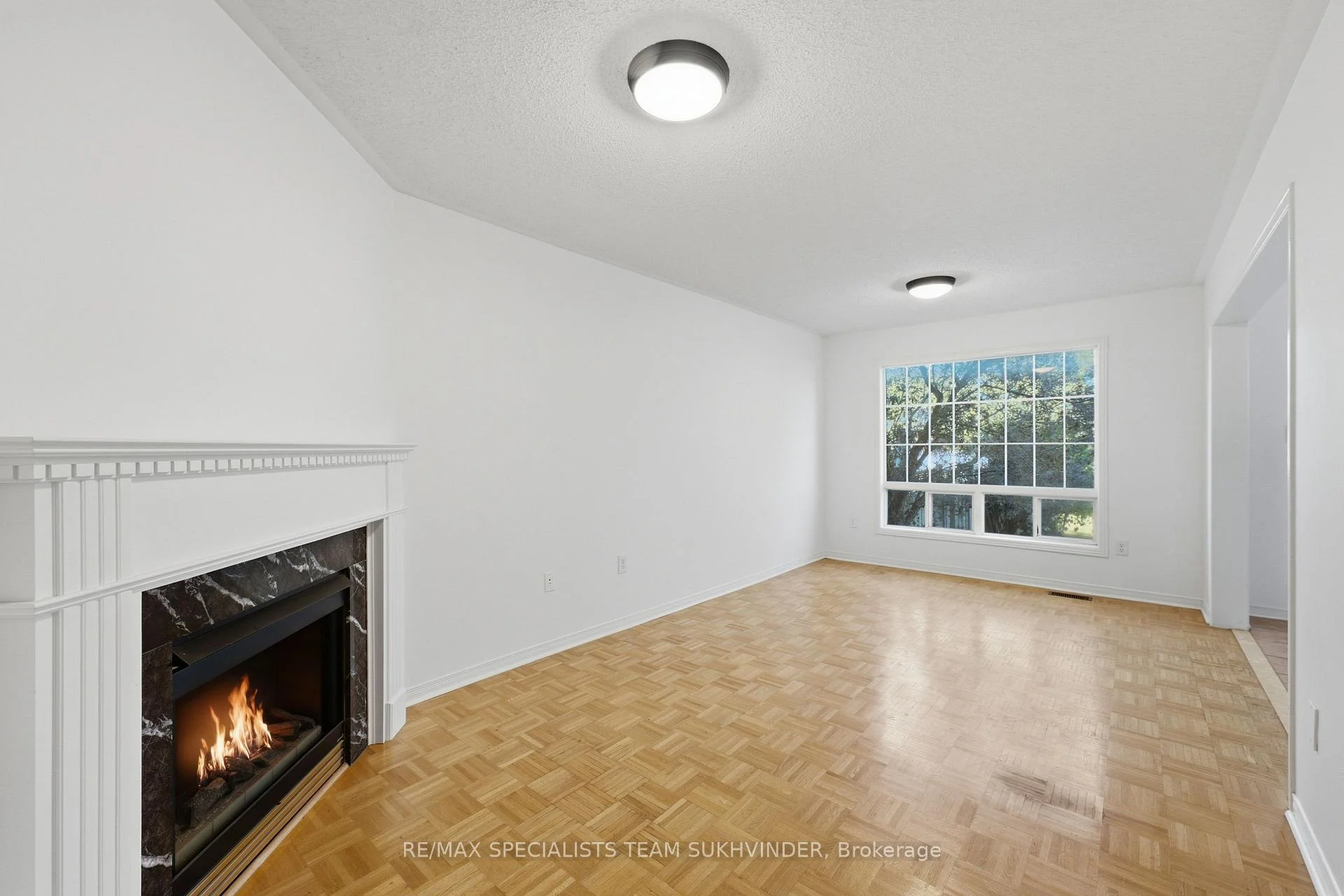 Photo 26 of 55 Frank Johnston Road, Caledon, Bolton West — HOMEH