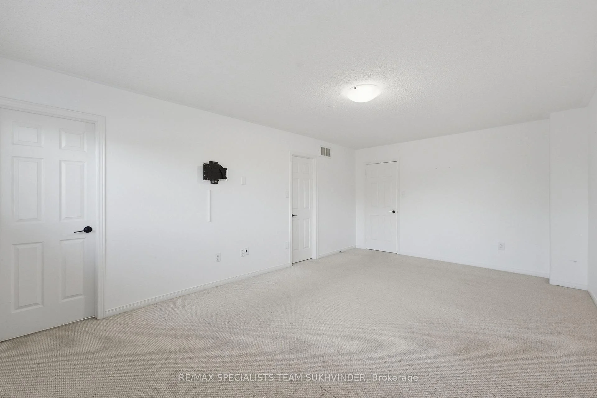 Photo 45 of 55 Frank Johnston Road, Caledon, Bolton West — HOMEH