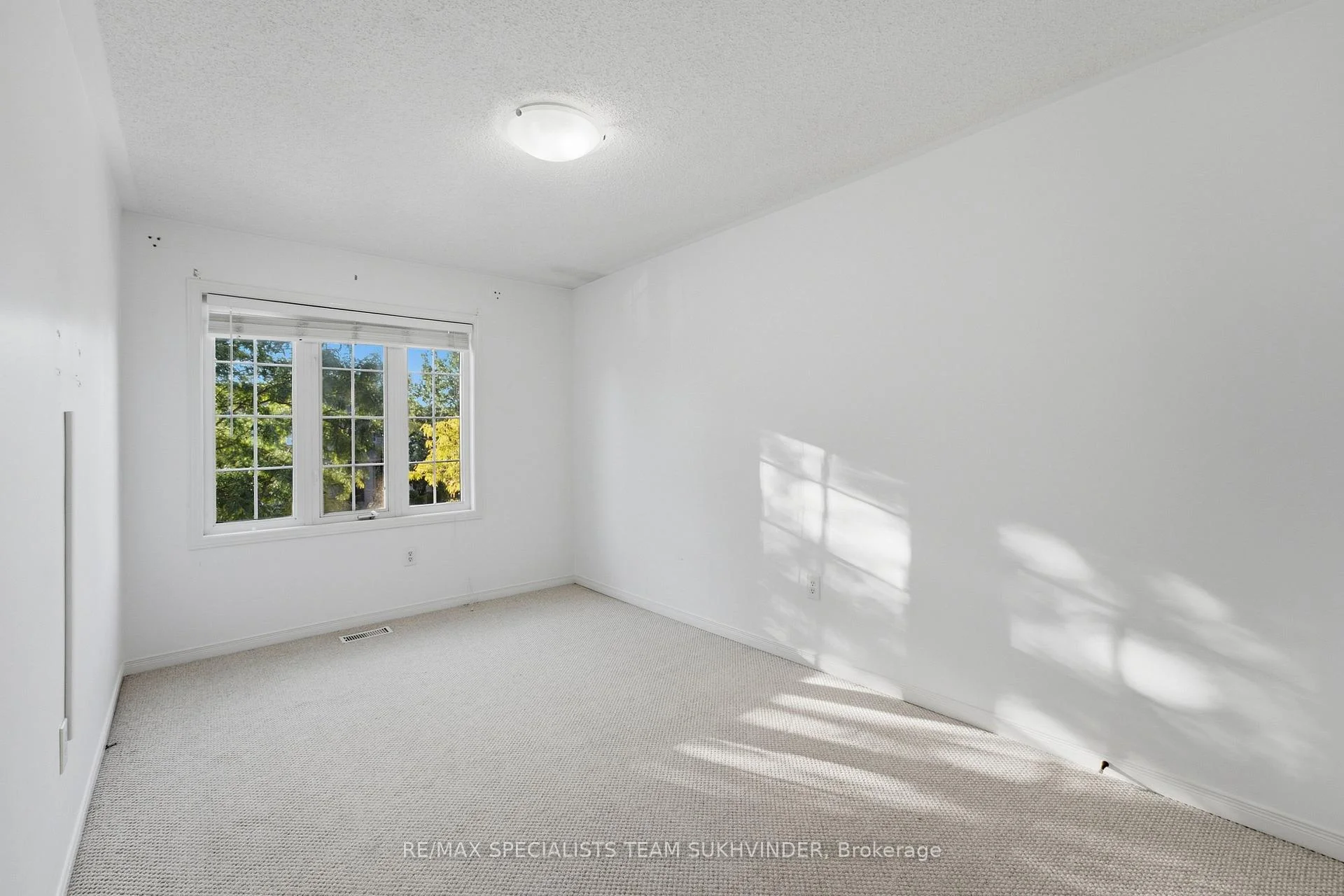 Photo 48 of 55 Frank Johnston Road, Caledon, Bolton West — HOMEH