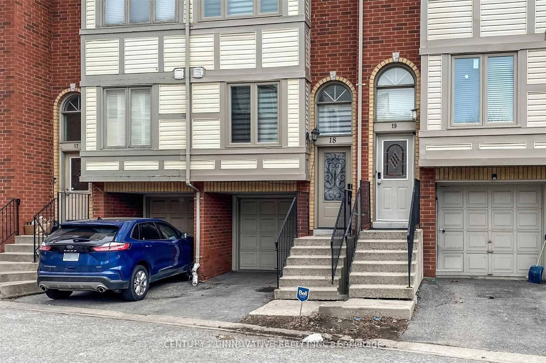 Photo 4 of Unit 18, 1635 Pickering Parkway, Pickering, Village East — HOMEH