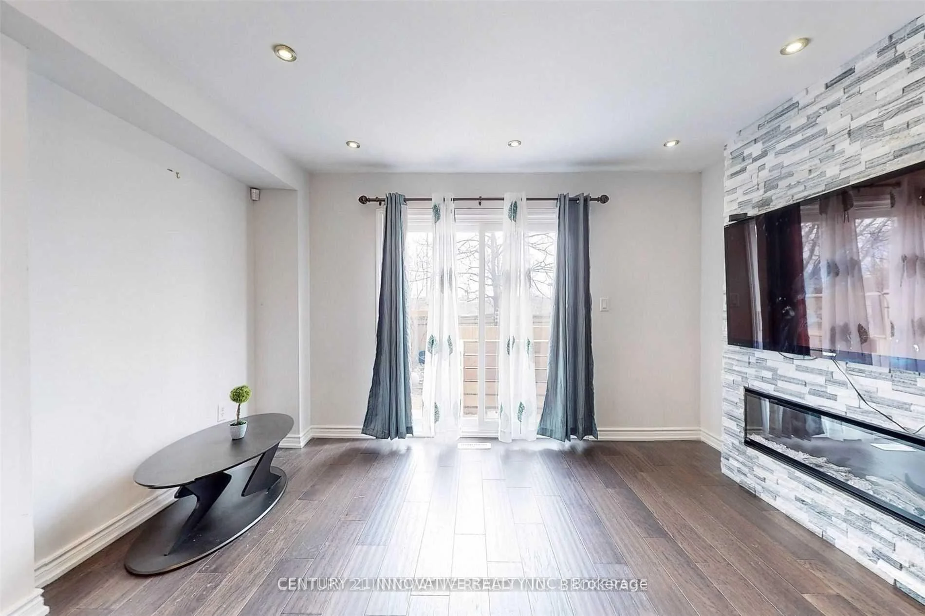 Photo 24 of Unit 18, 1635 Pickering Parkway, Pickering, Village East — HOMEH