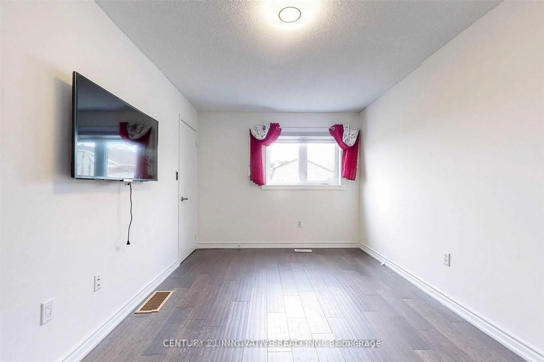 Photo 57 of Unit 18, 1635 Pickering Parkway, Pickering, Village East — HOMEH