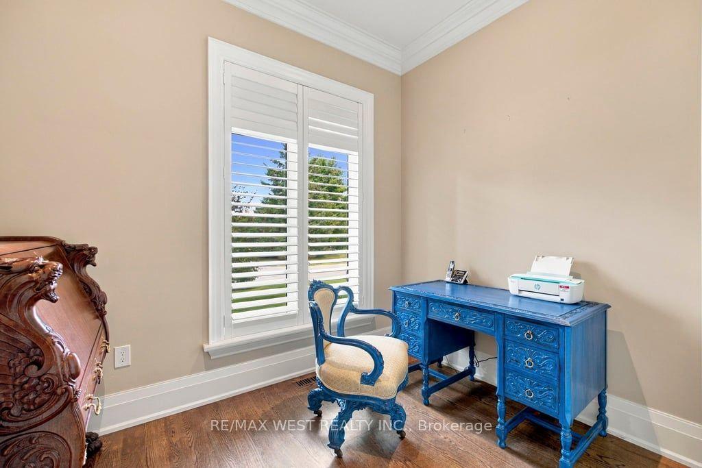 Photo 19 of 4053 Apple Valley Lane, Burlington, Shoreacres — HOMEH