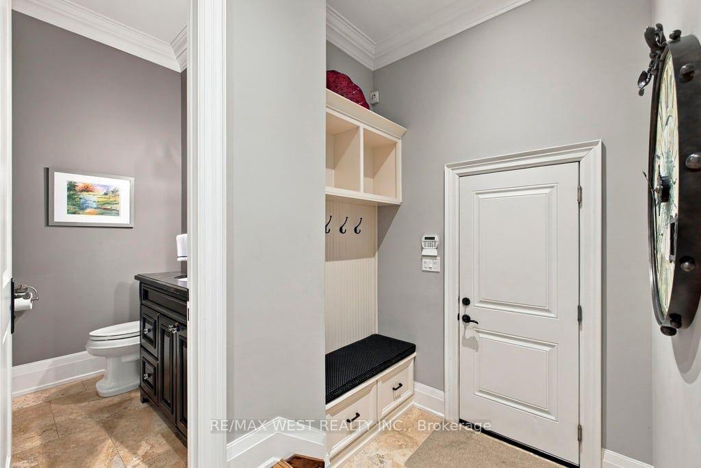 Photo 20 of 4053 Apple Valley Lane, Burlington, Shoreacres — HOMEH