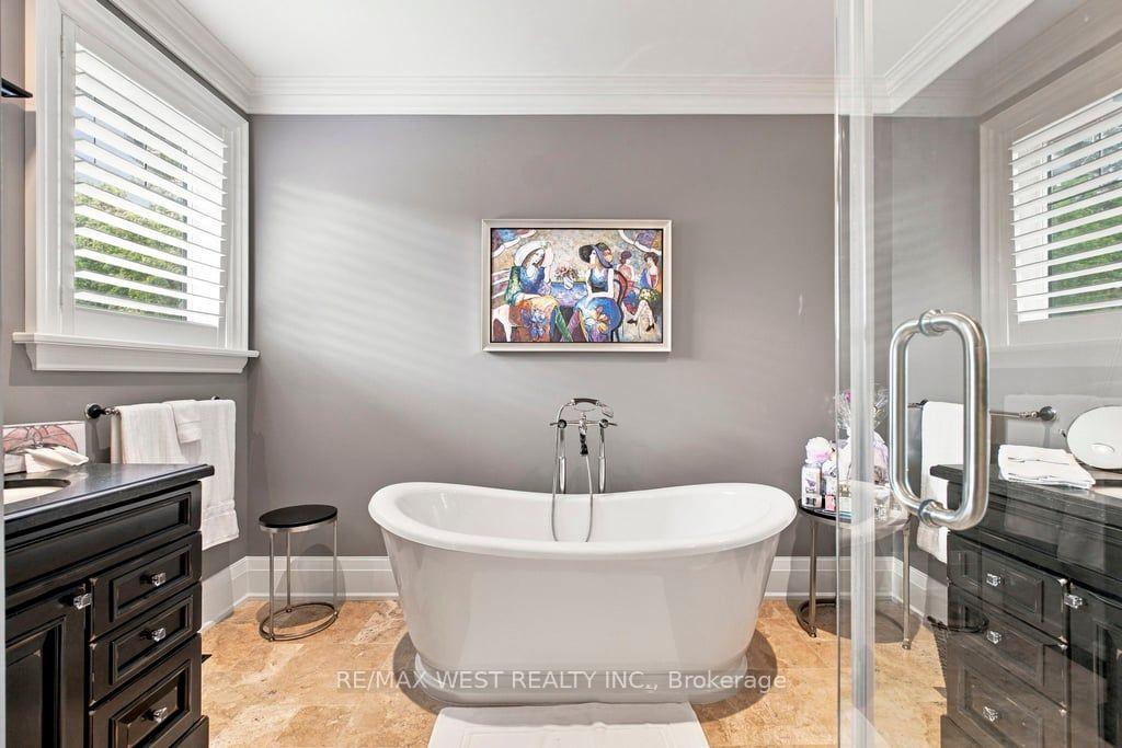 Photo 32 of 4053 Apple Valley Lane, Burlington, Shoreacres — HOMEH