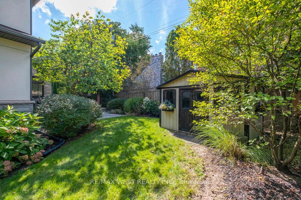 Photo 46 of 4053 Apple Valley Lane, Burlington, Shoreacres — HOMEH