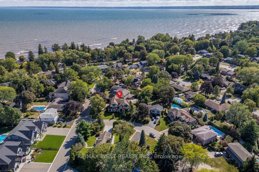 Photo 50 of 4053 Apple Valley Lane, Burlington, Shoreacres — HOMEH