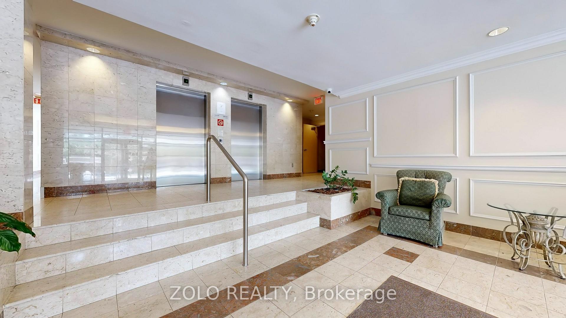 Photo 5 of Unit PH4, 9 Chalmers Road, Richmond Hill, Doncrest — HOMEH