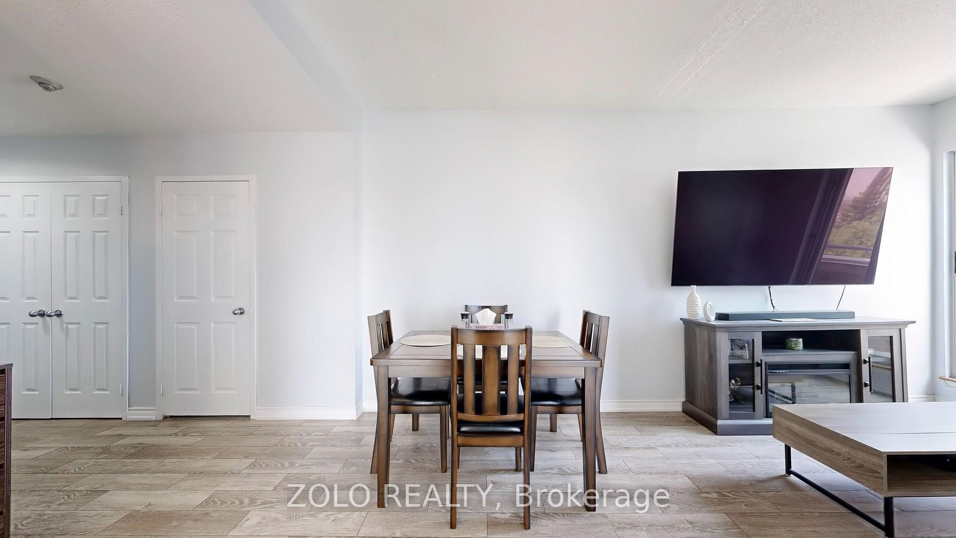 Photo 10 of Unit PH4, 9 Chalmers Road, Richmond Hill, Doncrest — HOMEH