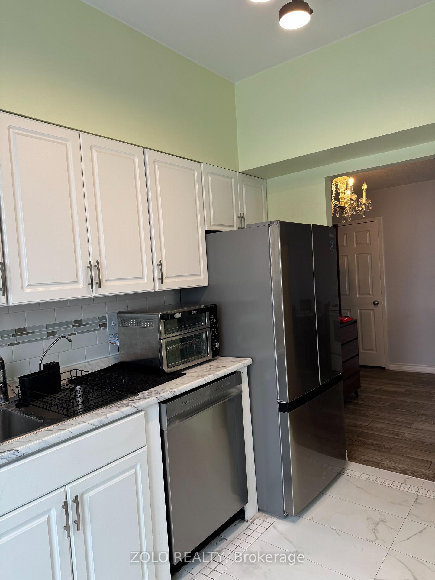 Photo 12 of Unit PH4, 9 Chalmers Road, Richmond Hill, Doncrest — HOMEH