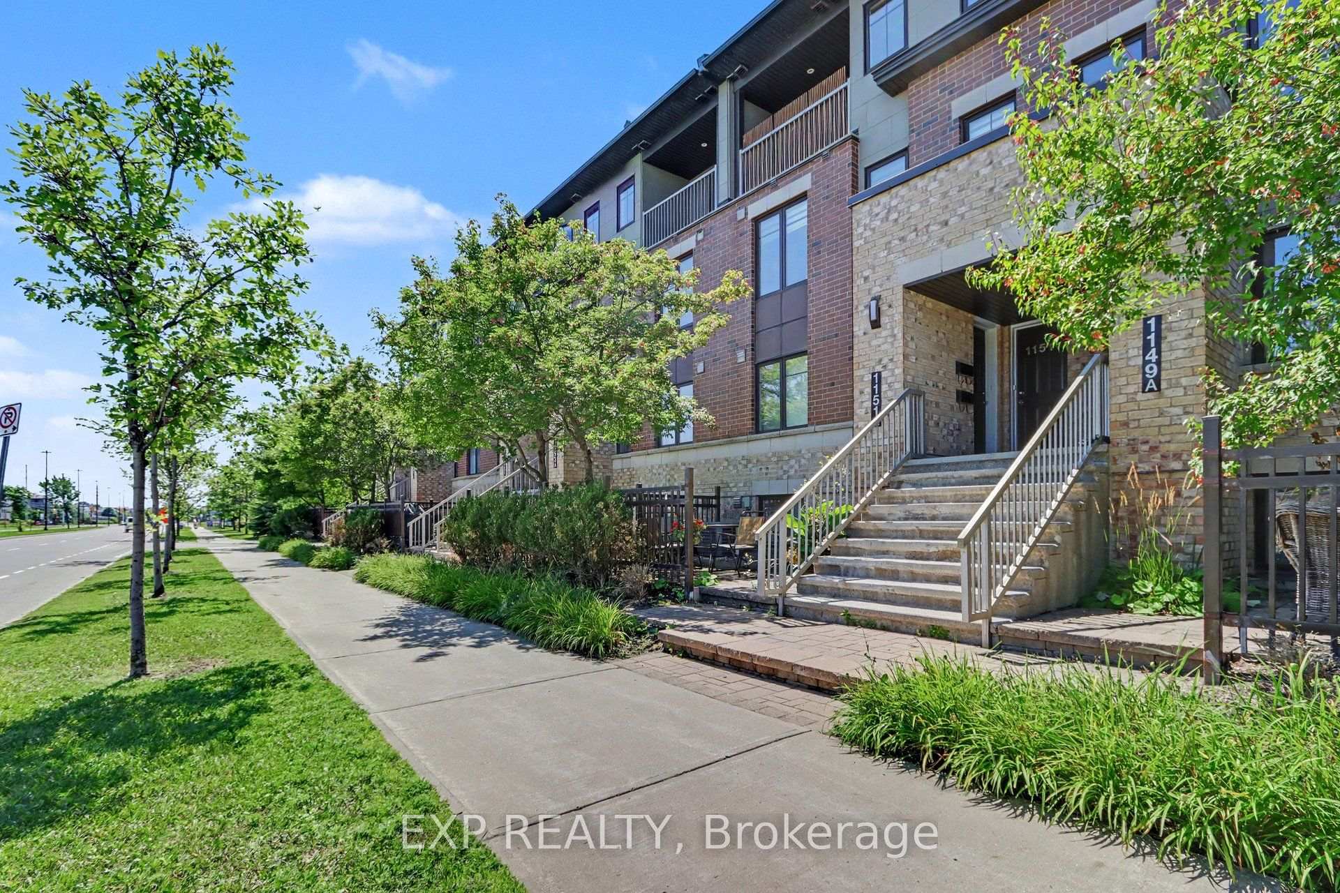 Photo 3 of Unit B, 1149 Longfields Drive, Ottawa, Barrhaven - Longfields — HOMEH