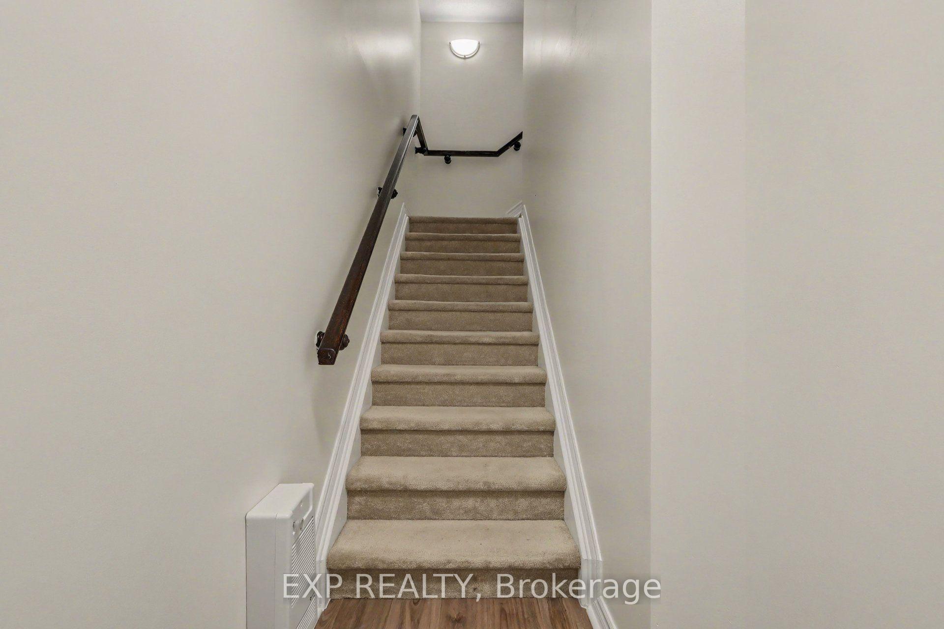 Photo 5 of Unit B, 1149 Longfields Drive, Ottawa, Barrhaven - Longfields — HOMEH