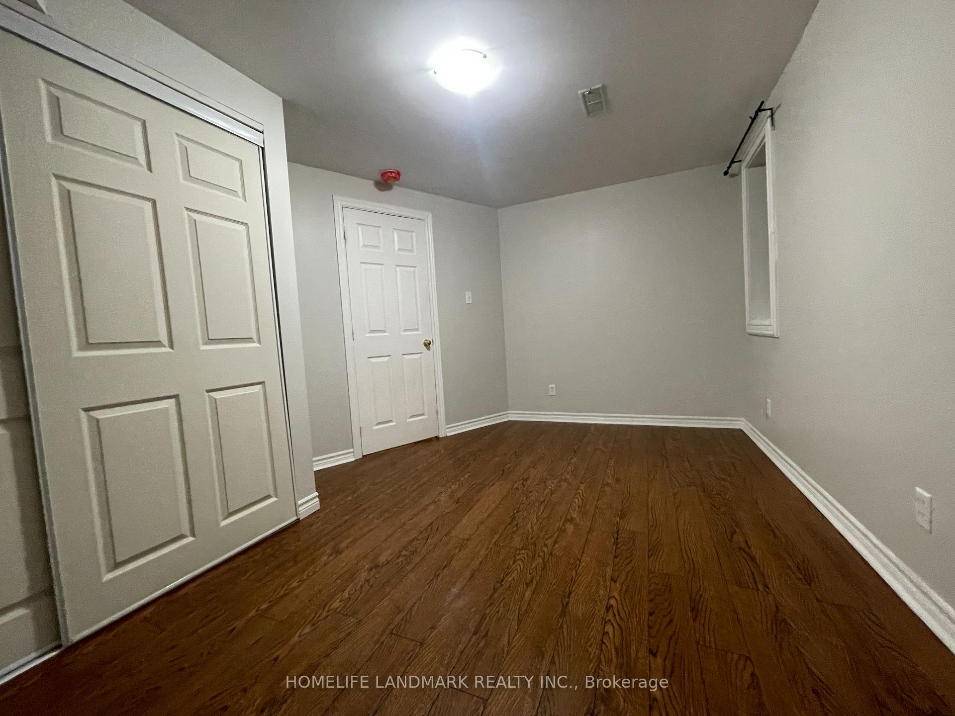 Photo 5 of 17 Lang Drive, Barrie, Northwest — HOMEH