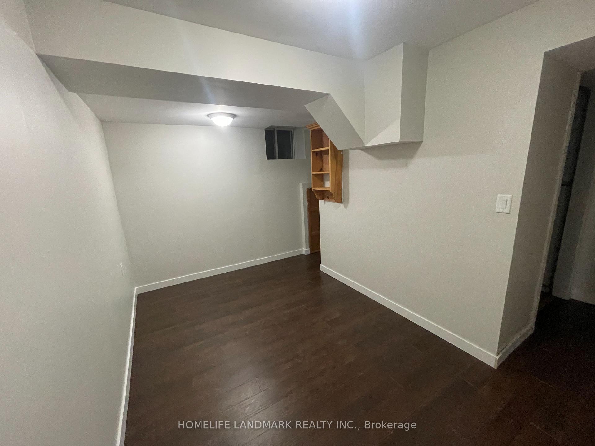 Photo 6 of 17 Lang Drive, Barrie, Northwest — HOMEH
