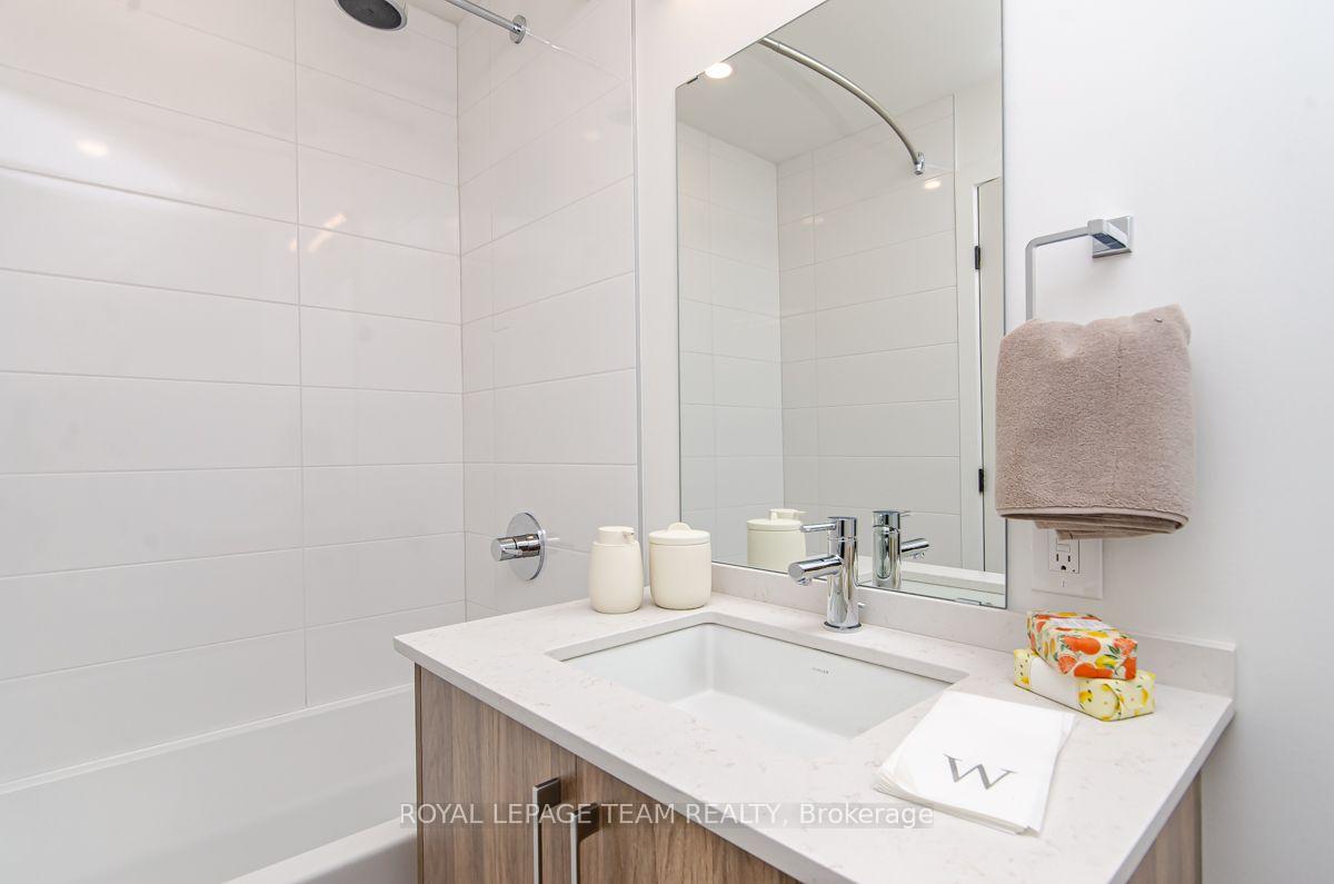 Photo 4 of Unit 401, 398 Roosevelt Avenue, Ottawa, Westboro West — HOMEH