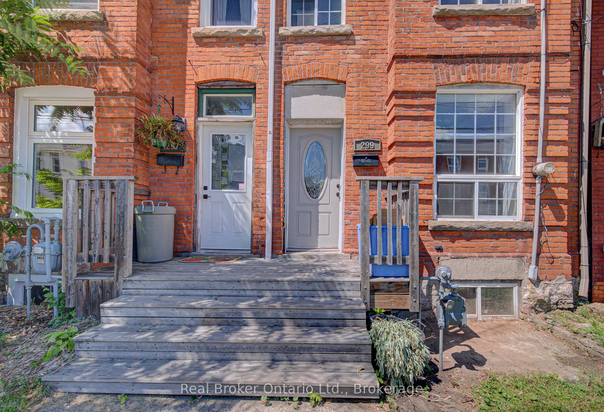 Photo 4 of 299 Bay Street N, Hamilton, Central — HOMEH