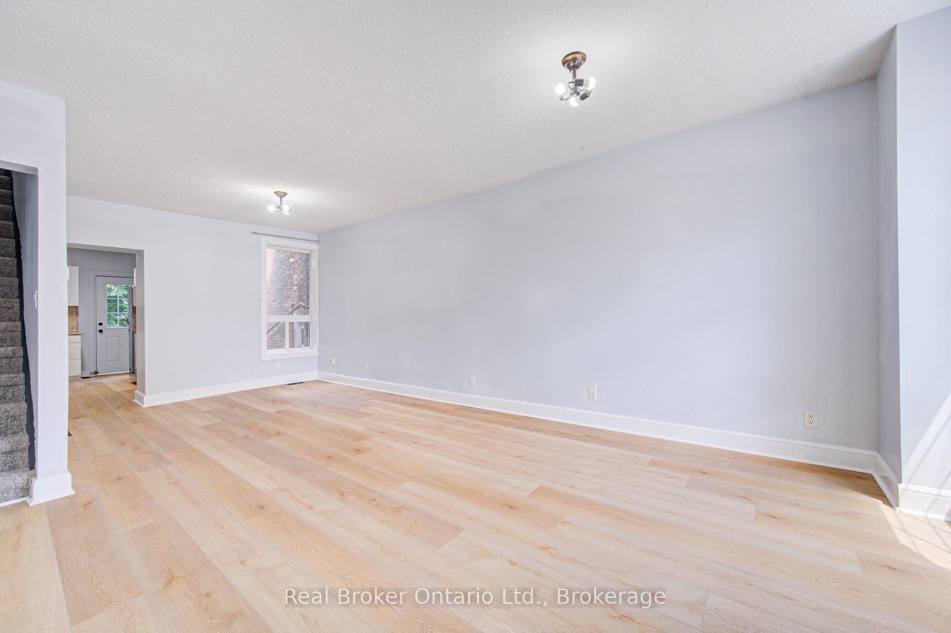 Photo 6 of 299 Bay Street N, Hamilton, Central — HOMEH