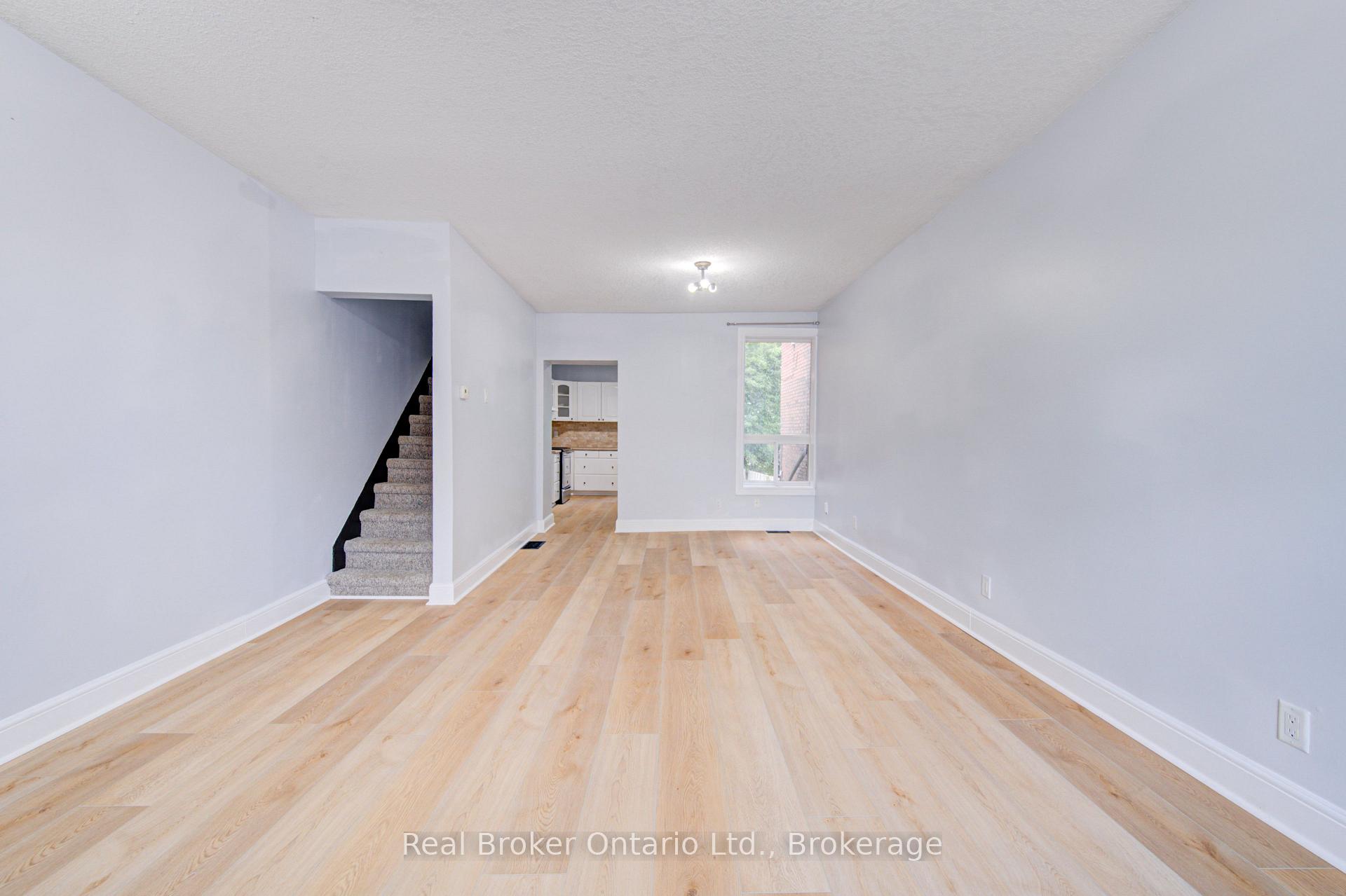 Photo 7 of 299 Bay Street N, Hamilton, Central — HOMEH