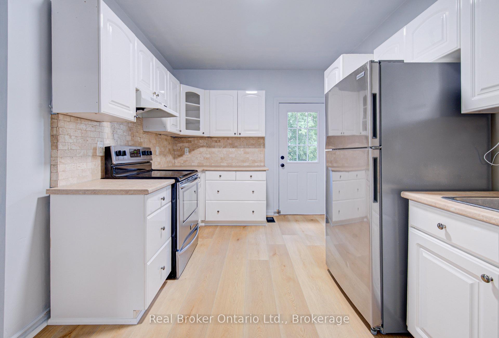 Photo 12 of 299 Bay Street N, Hamilton, Central — HOMEH