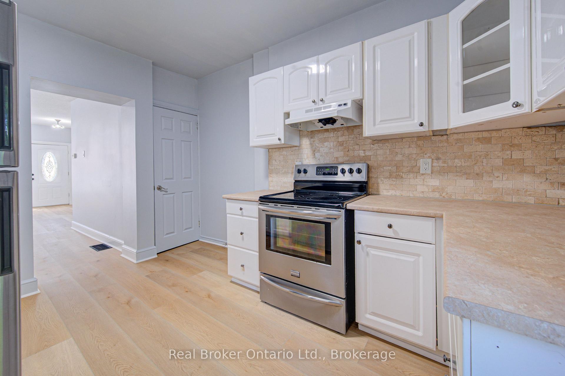 Photo 16 of 299 Bay Street N, Hamilton, Central — HOMEH