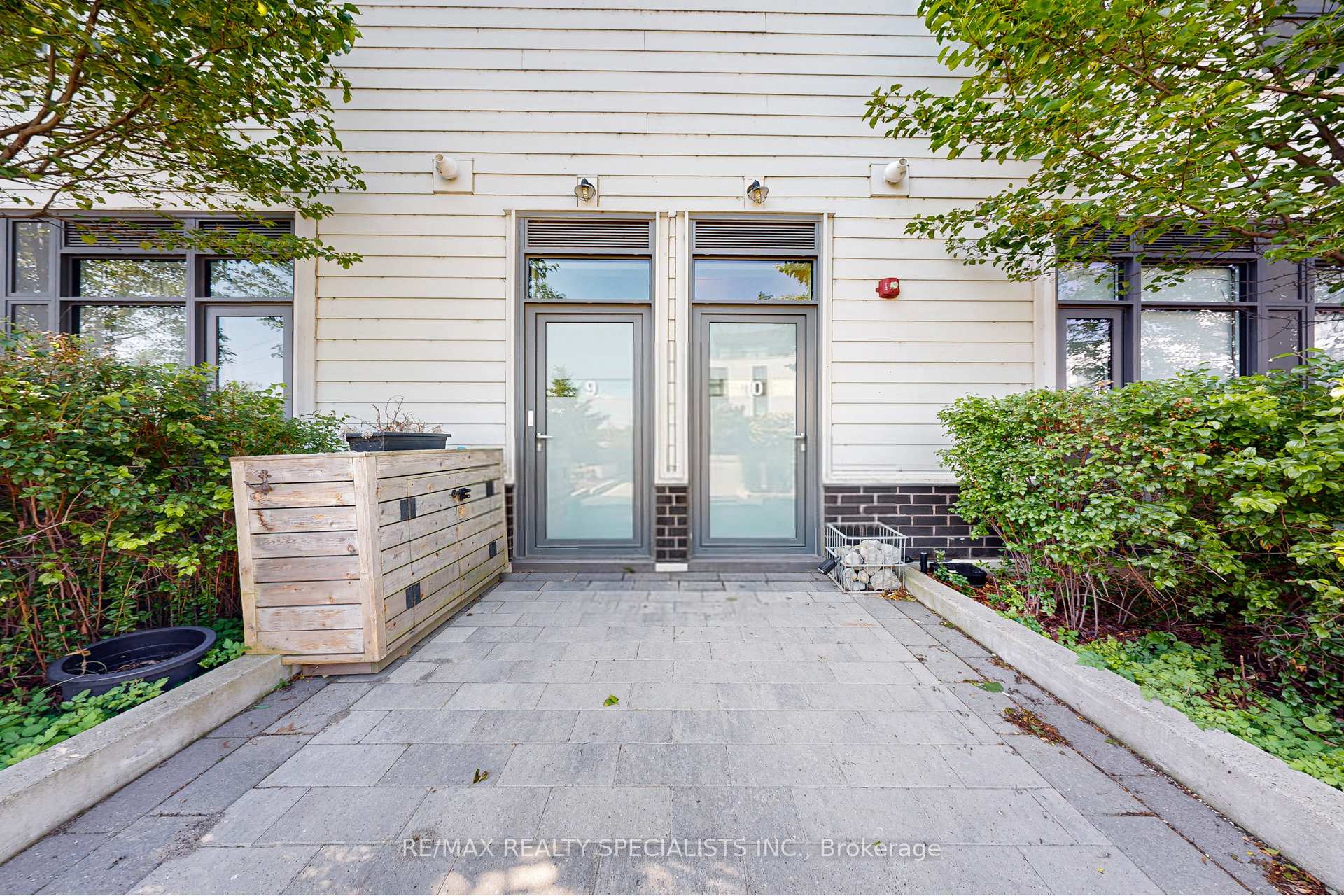 Photo 4 of Unit 10, 233 Broward Way, Innisfil, Rural Innisfil — HOMEH