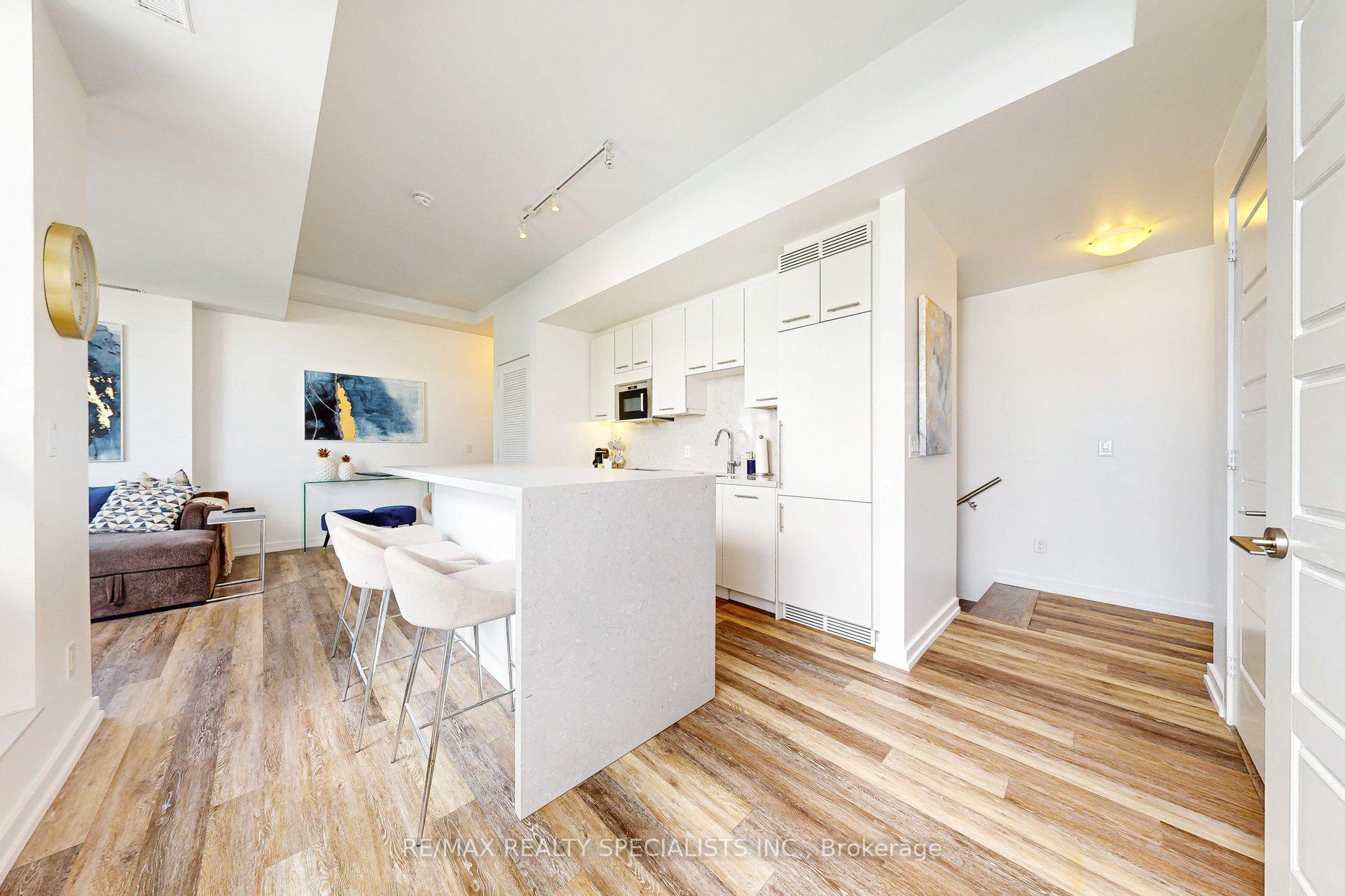Photo 8 of Unit 10, 233 Broward Way, Innisfil, Rural Innisfil — HOMEH
