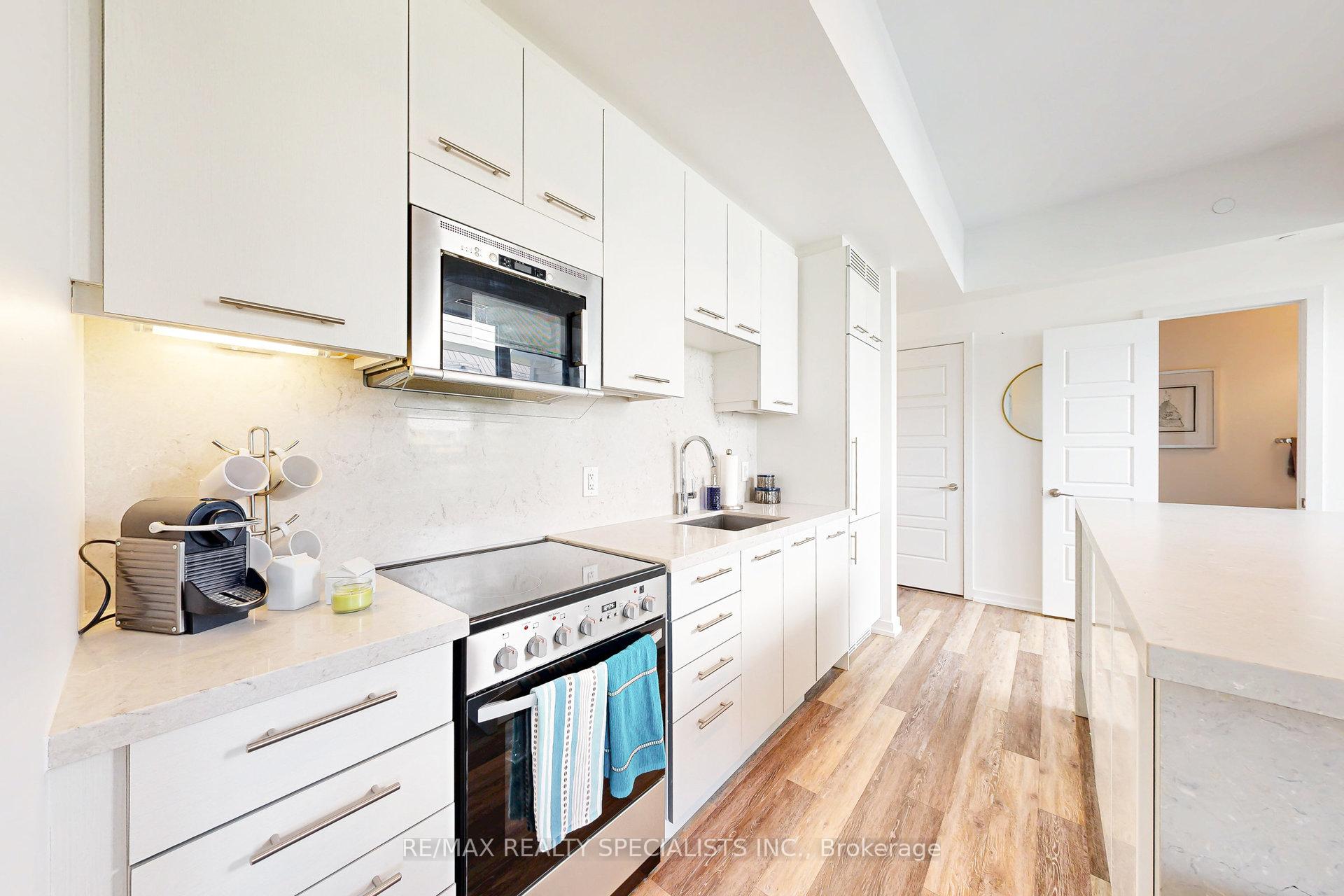 Photo 11 of Unit 10, 233 Broward Way, Innisfil, Rural Innisfil — HOMEH
