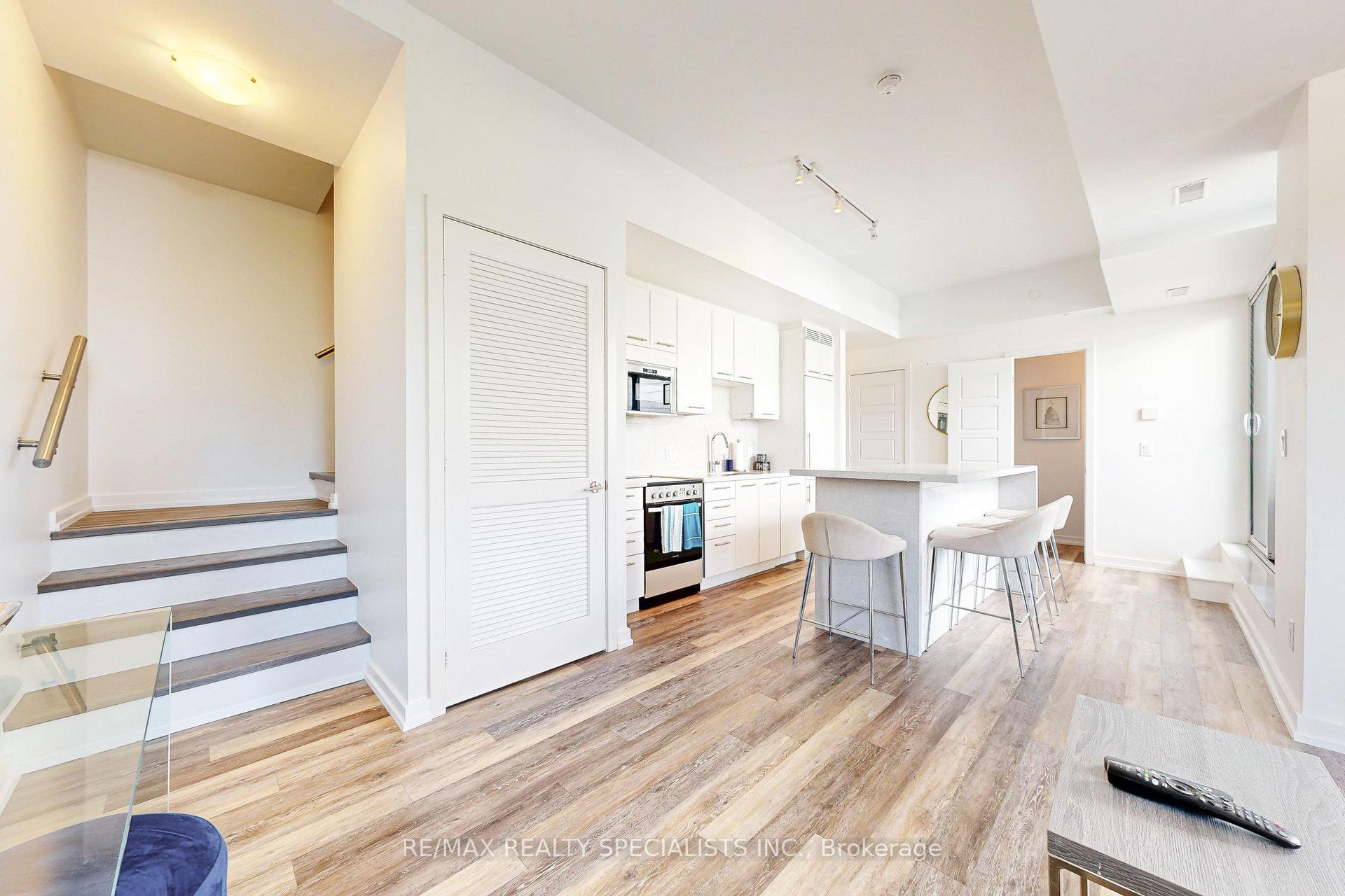 Photo 19 of Unit 10, 233 Broward Way, Innisfil, Rural Innisfil — HOMEH